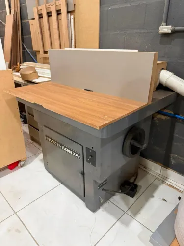 Tupia de Mesa Industrial Invicta Delta