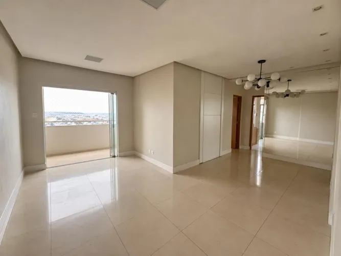 Aluguel Ed Porto de Gênova, andar alto