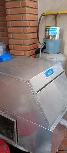 Máquina de fazer gelo Everest