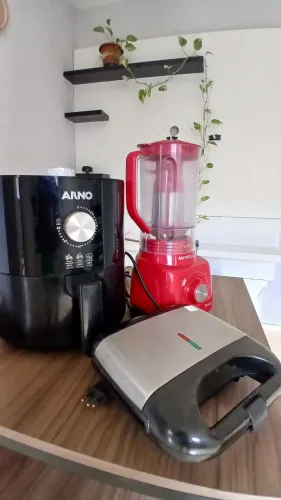 Air Fryer,  Liquidificador e Sanduícheira 