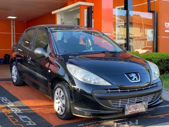 Peugeot 207 XR 1.4 Flex 8V 5P 2012