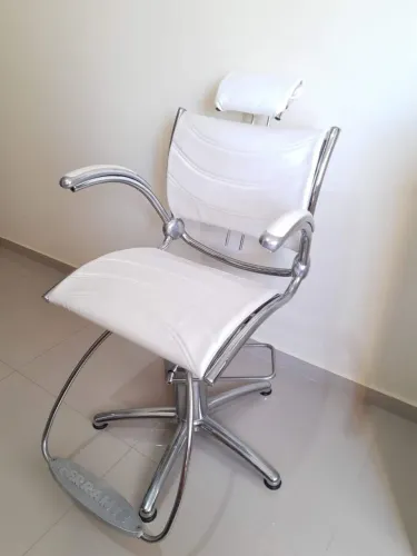 Cadeira de cabeleireiro Ferrante