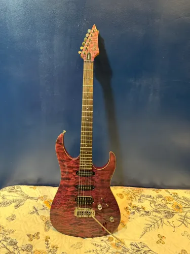 GUITARRA CORT AERO 11