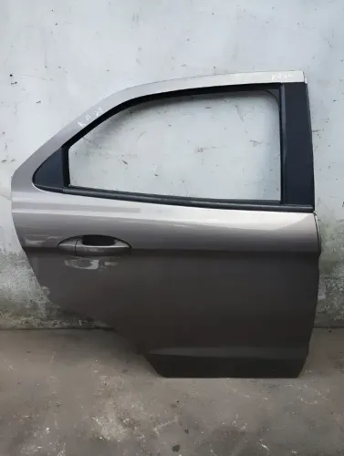 Porta Traseira Direita Ford Ka 2015-2022 Traseira Direito Cinza-copenhagen (Usado)