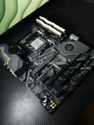 Kit AM4 High-End Ryzen 7 5700 X3D + TUF X570 plus + 32gb