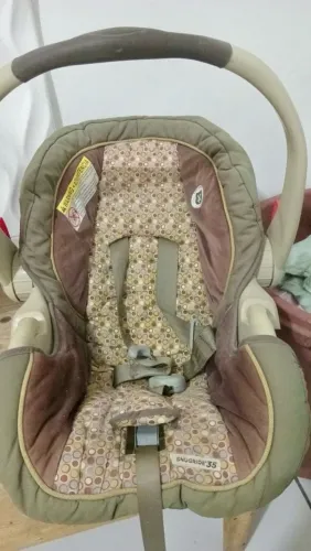 Bebê Conforto Graco SnugRide 35 - Usado