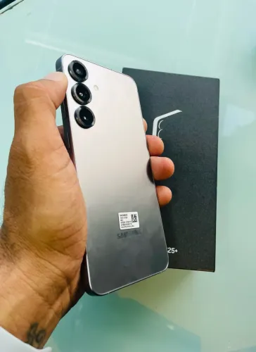 S25 plus