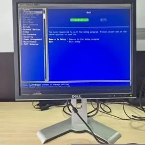 Monitor Lcd Dell 1908fpt 19" Com Defeito Preto (Usado)