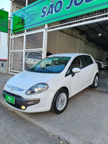 Fiat Punto Essence 1.6 Flex 16V 5P 2013
