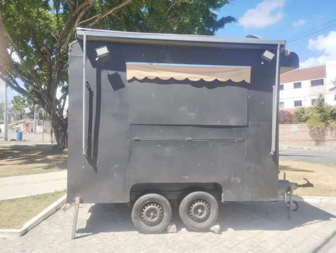 Aluga-se trailer food truck 