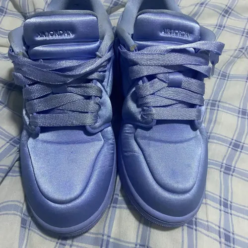 Jordan 1 Low
