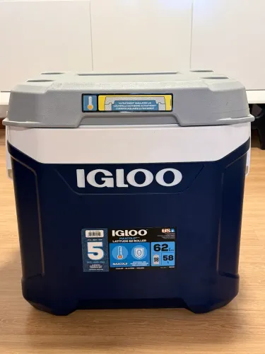 Caixa Térmica Igloo Maxcold com Rodas (58 Litros)