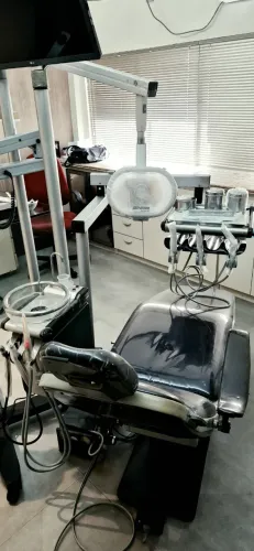 Equipamento Odontologico Kavo Senior+ refletor+ mocho daí atlante. Única dona