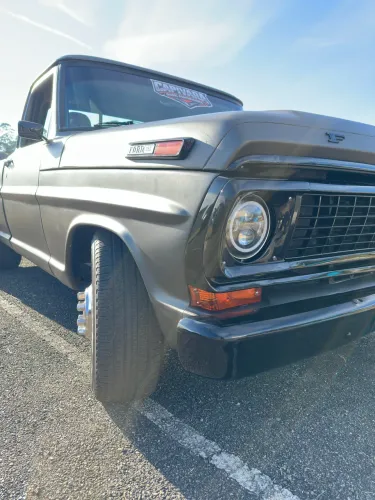Ford F-100 2.3 1977