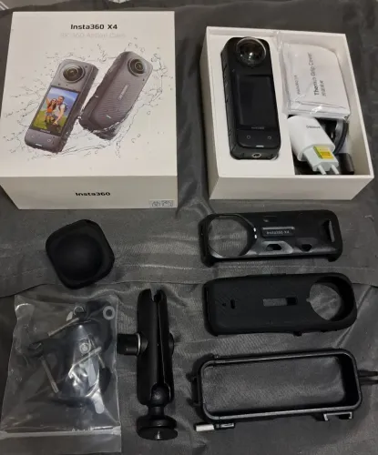 Insta 360 X4