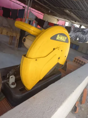 Policorte de metal Dewalt D2871O-B2 (14"/ 355mm,  2200W, 220V)