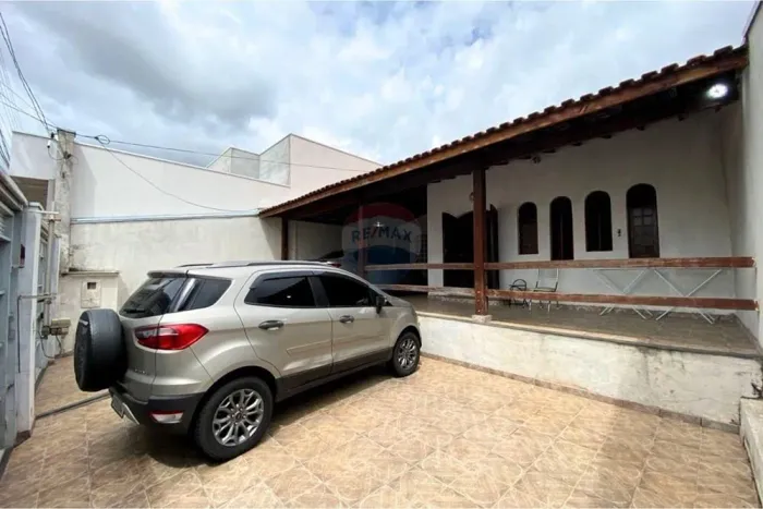 CASA À VENDA NO JARDIM CRUZEIRO EM MOGI GUAÇU