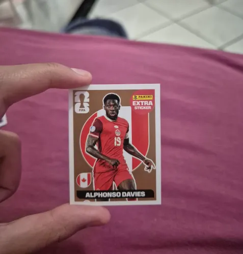 Figurinha Legend Alphonso Davies Bronze - Copa 2026