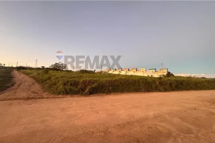 Terreno 200m² à venda na Quadra E-1, Lote 05, na Cidade das Flores - Garanhuns/ PE! Aprove