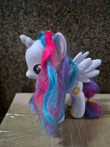 Princesa Celestia da linha My Little Pony (G4) de aproximadamente 20 cm a 22 cm, Hasbro