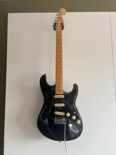 Guitarra Tagima Stratocaster T635 Classic Series