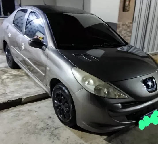Peugeot 207 Sedan Passion XR 1.4 Flex 8V 4P 2009