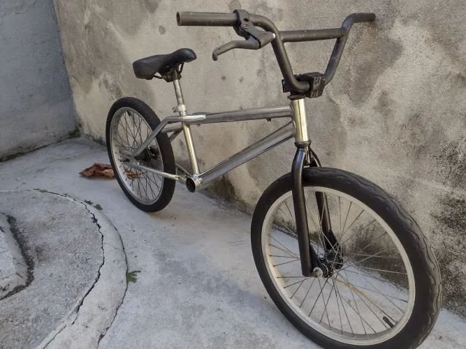 Bicicleta Pró x + peças
