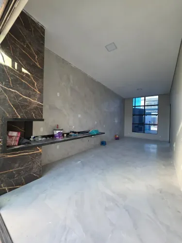 Exclusiva! Casa Esquina QR 405! 3Q/Suíte! Piscina! Pele de Vidro! Financia!