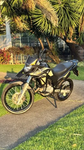 XRE 300 2022