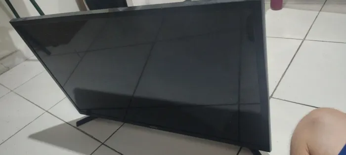 Tv Samsung 32 un32t4300 tela quebrada todas as outras peça funcional 