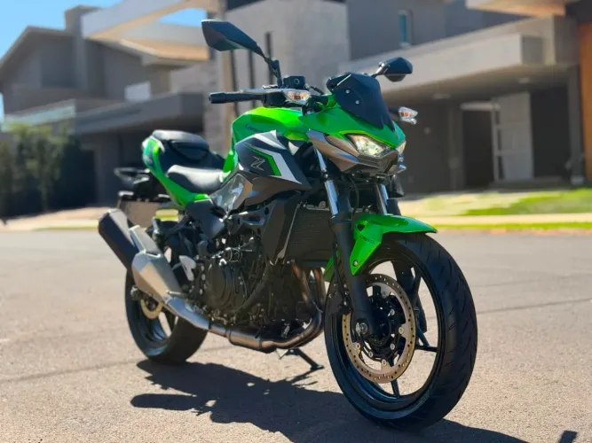 Kawasaki Z500 2025/2025 | Único Dono | 1.631 km | Garantia de Fábrica