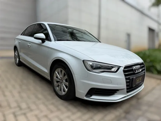 Audi A3 Sedan 1.4/ Attra. 16V TB FSI S-tronic 2015