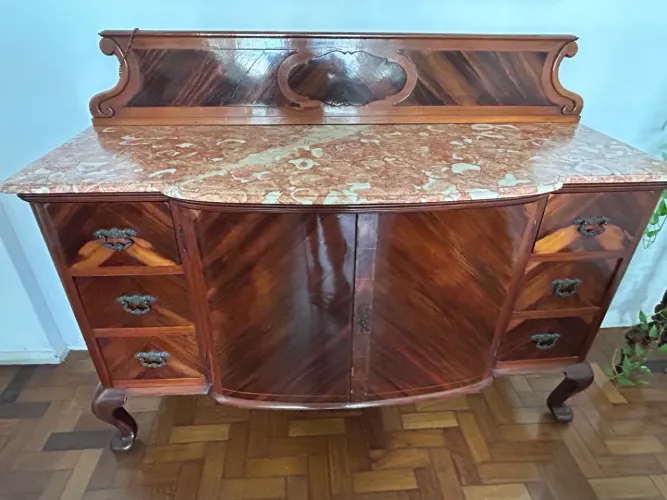 Peça Nobre! Buffet estilo francês