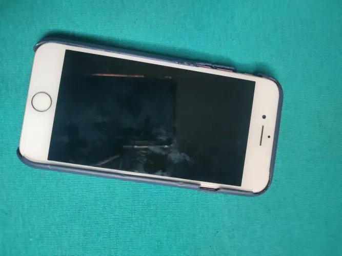 Vendo iPhone 7 32gb raridade!!