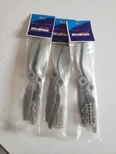 Hélices drone 9 x 4.5 c/pinos