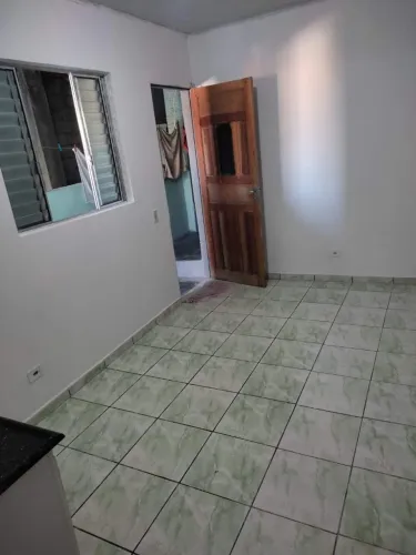 Aluga quarto de solteiro 