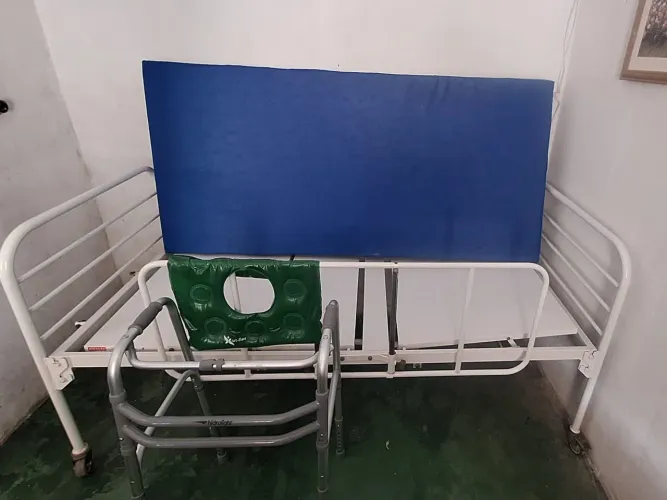MATERIAL HOSPITALAR