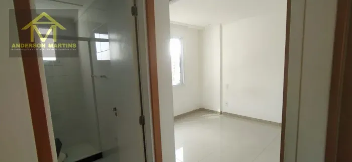 03 quartos* 01 suíte* banheiro social*cozinha* área de serviço* Cód: 3457 R