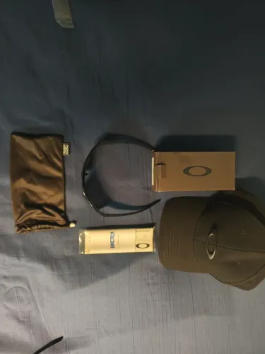 Oakley drop point + tincan carbon
