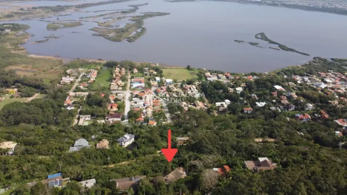 TERRENO VISTA LAGOA NA PRAIA DA FERRUGEM