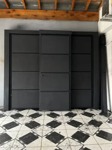 Portão basculante+ social