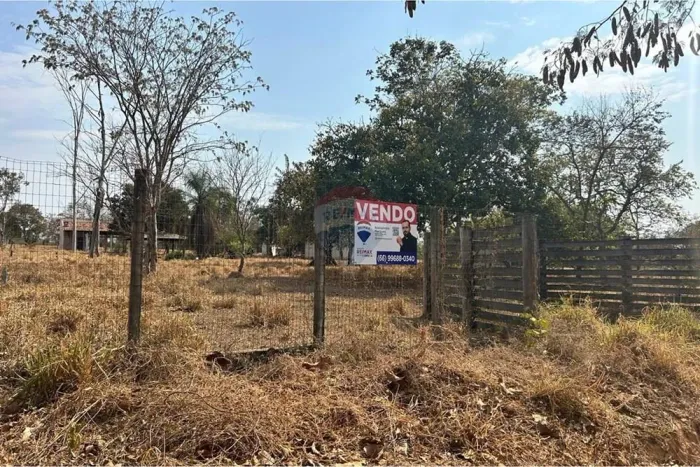 VENDO CHÁCARA NO FUNDO DO JARDIM ATLÂNTICO