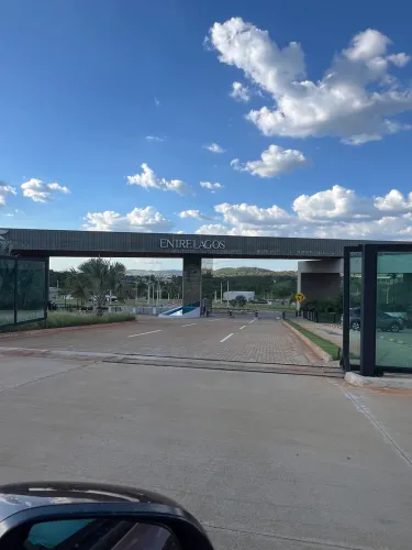 Lote no condomínio entre lagos em senador canedo