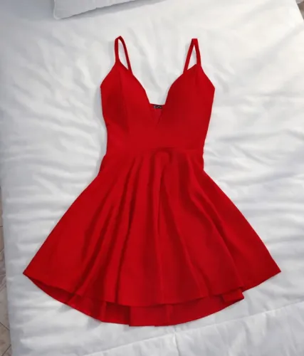 VESTIDO VERMELHO