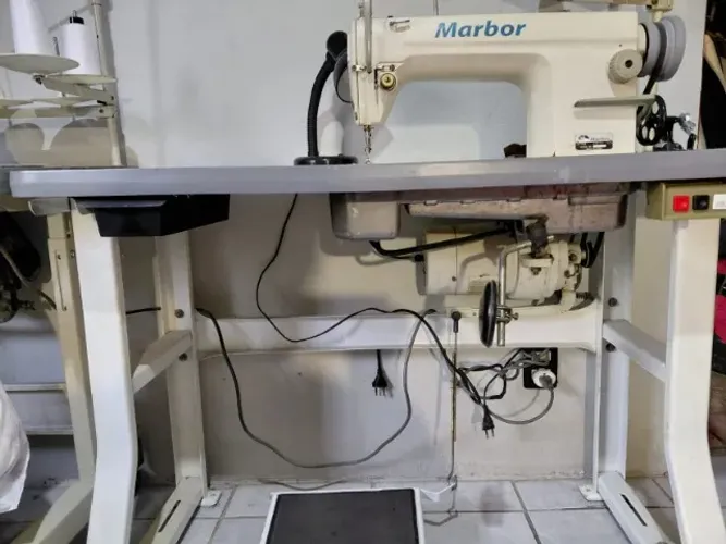 Máquina Costura Reta Industrial