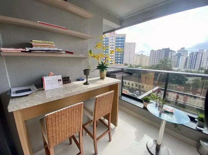 Imóvel à venda, 2 dormitórios, 2 vagas, Club Residence, Centro - Floripa
