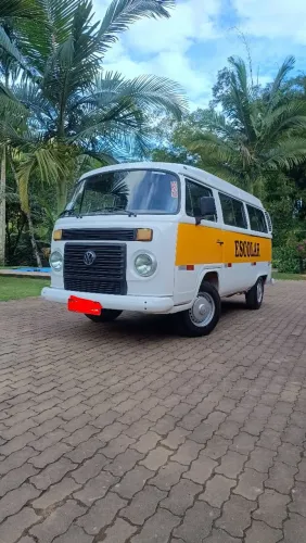 Volkswagen Kombi Lotação 1.4 MI Total Flex 8V 2011