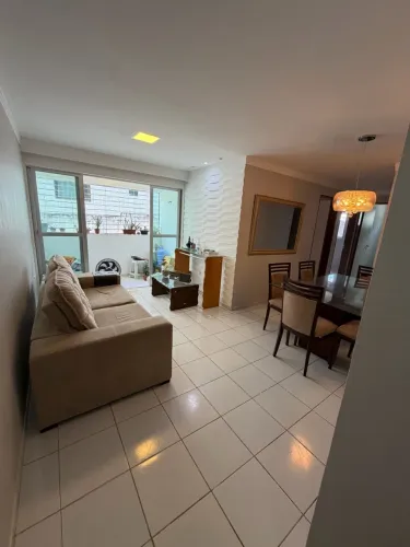 Apartamento 3 quartos padrão nós Bancarios próximo às três ruas