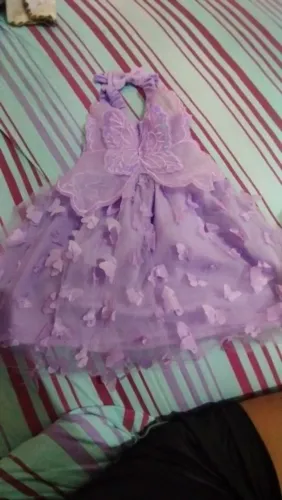 Vendo vestido pra menina de até 1 ano 
