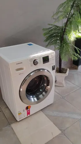 Máquina de lavar roupa